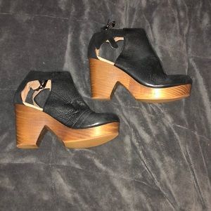 Free people clogs!